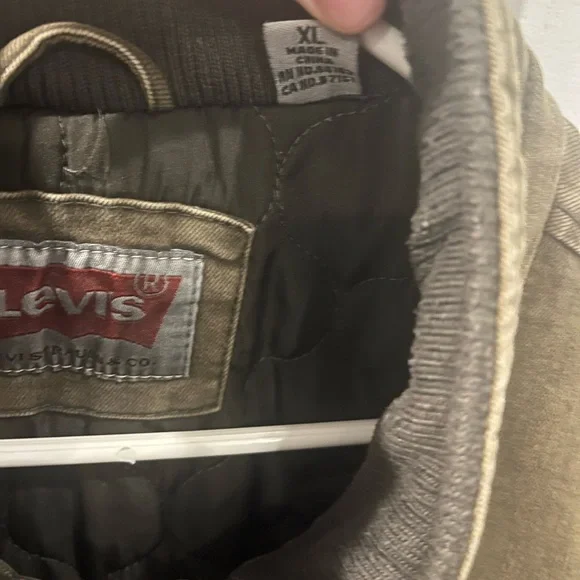 Levi's Men's Military Green Field Jacket - Picture 5 of 8